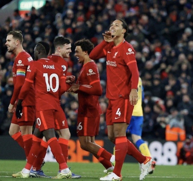 贝博体育-关于西汉姆内部会议纪要流出——集结日豪取连胜，葡超使命明确，纪律约束更严格的信息